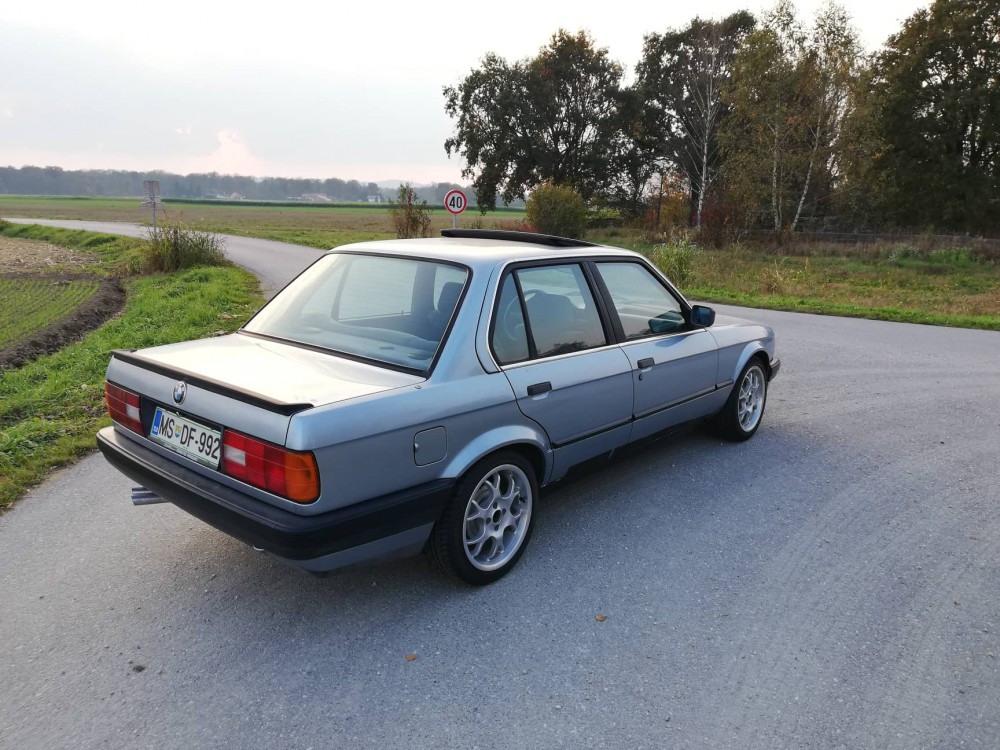 44292596_1206710859482663_7743445444750999552_n.jpg (255.15 KiB) Videno 19183 krat 44292596_1206710859482663_7743445444750999552_n.jpg